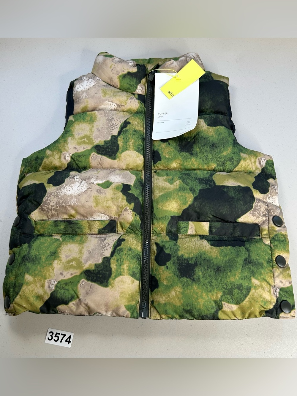All In Motion Kids Puffer Vest Camouflage Small Insulated Snap Side Unisex